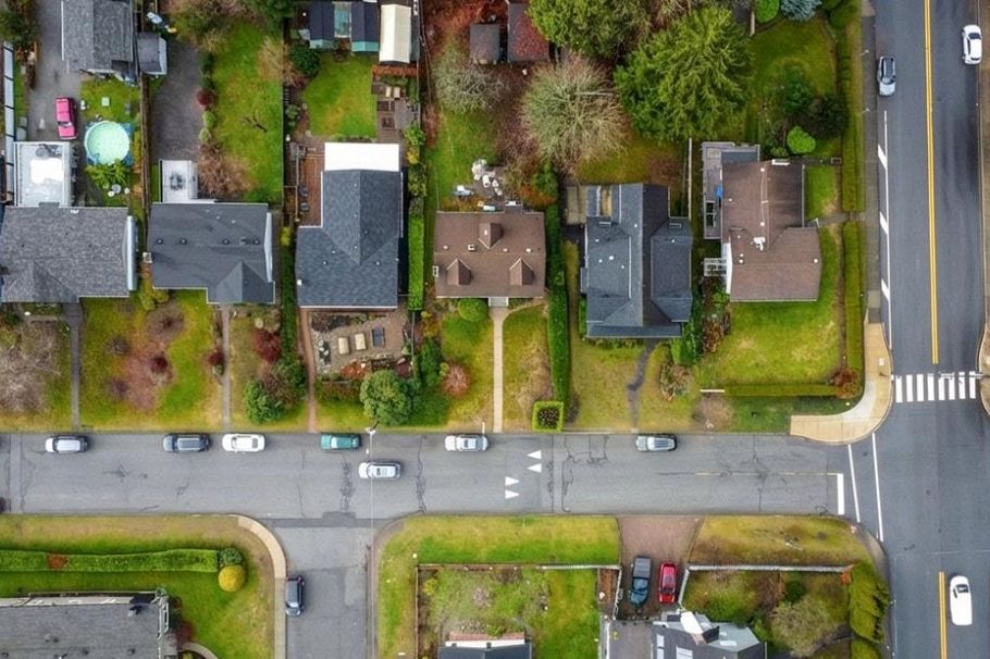 2809 St. Georges Avenue North Vancouver, BC - 5