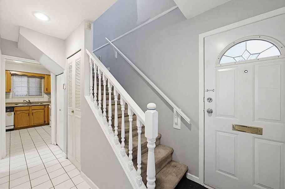 557 E 44th Avenue Vancouver, BC - 15