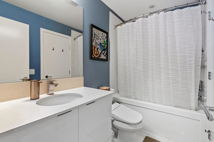 628 723 W 3rd Street North Vancouver, BC - 11