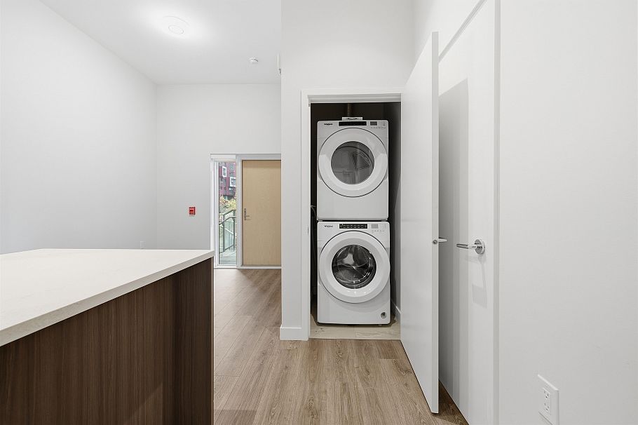 115 3430 E Kent Avenue South Avenue Vancouver, BC - 13