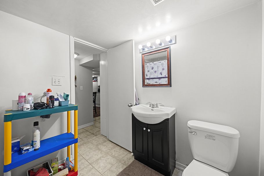 545 Skeena Street Vancouver, BC - 23