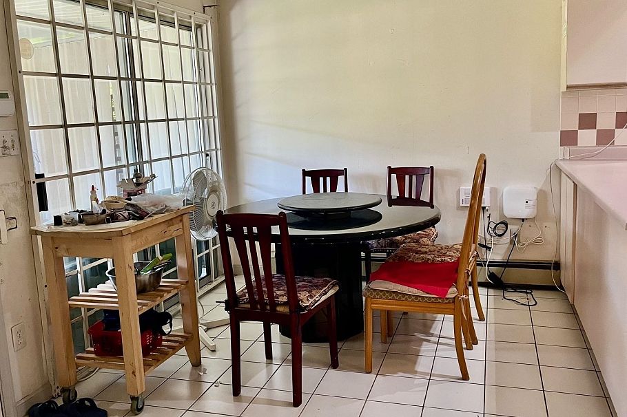 1573 W 66th Avenue Vancouver, BC - 8