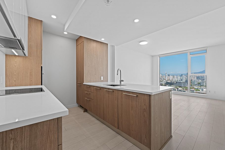 1812 285 E 10th Avenue Vancouver, BC - 6