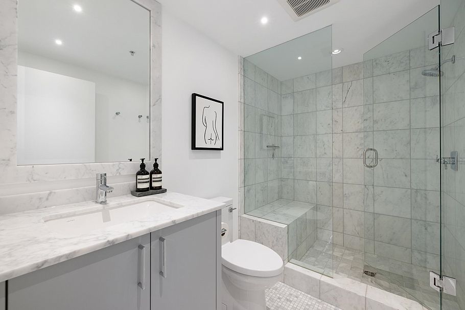 301 1233 W Cordova Street Vancouver, BC - 25