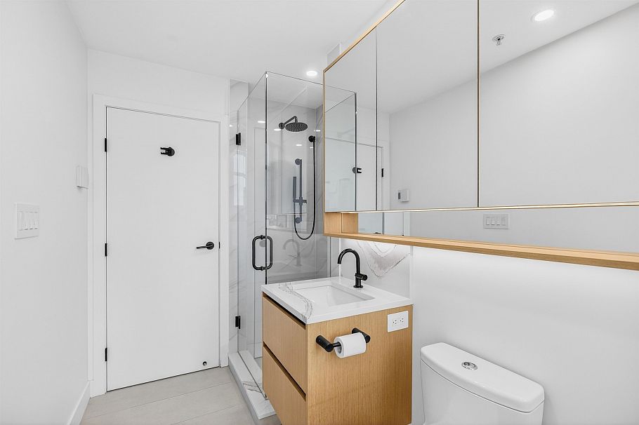 906 1050 Smithe Street Vancouver, BC - 22