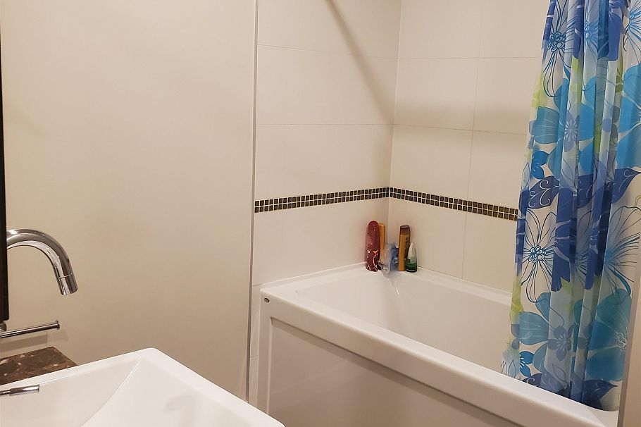 412 1205 Howe Street Vancouver, BC - 12