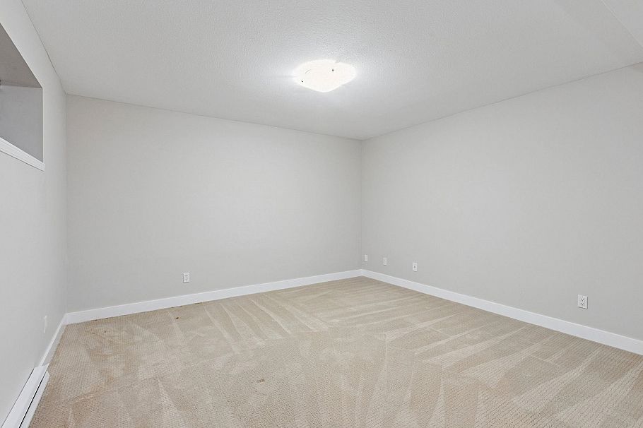 5707 Nancy Greene Way North Vancouver, BC - 37