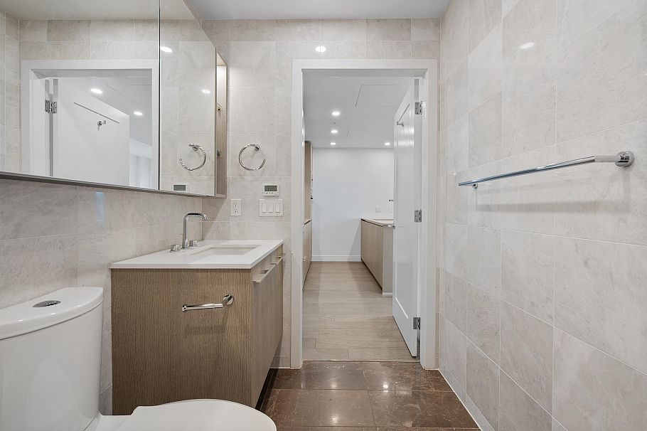 302 4908 Cambie Street Vancouver, BC - 31