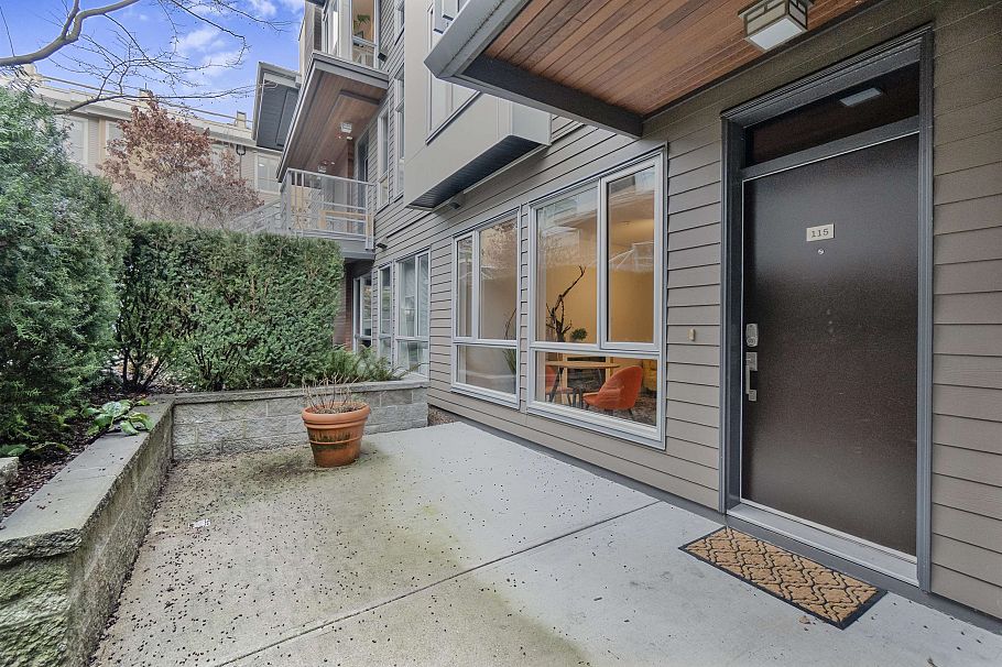 115 735 W 15th Street North Vancouver, BC - 16