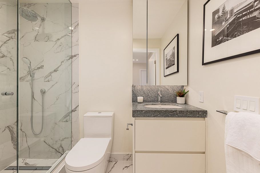 309 3668 W 10th Avenue Vancouver, BC - 25