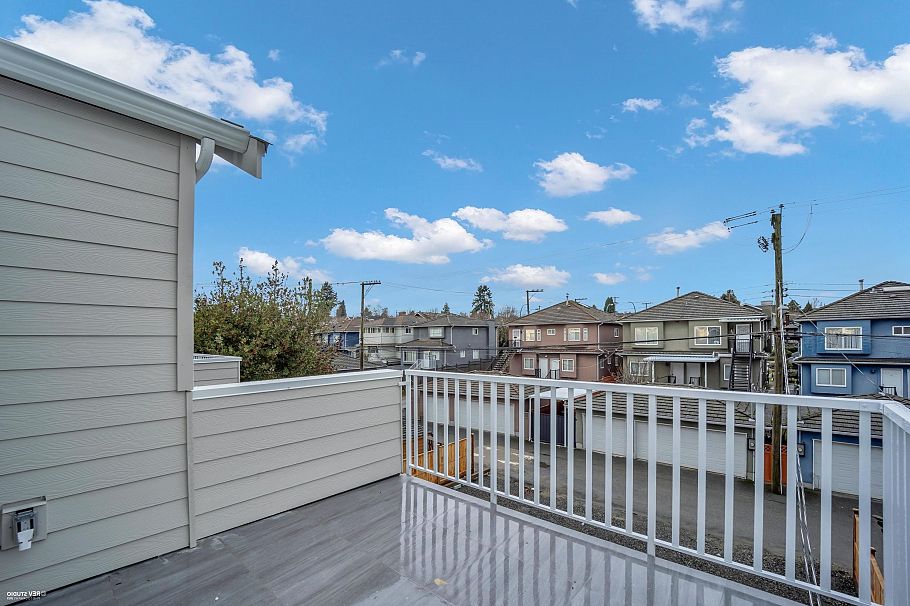 1 1577 E 58th Avenue Vancouver, BC - 19