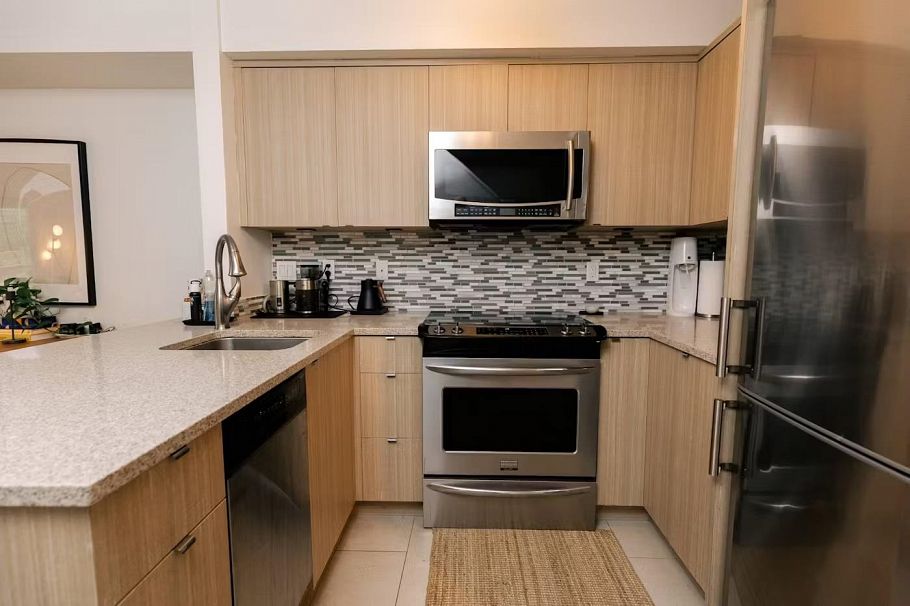 307 2545 W Broadway Vancouver, BC - 9