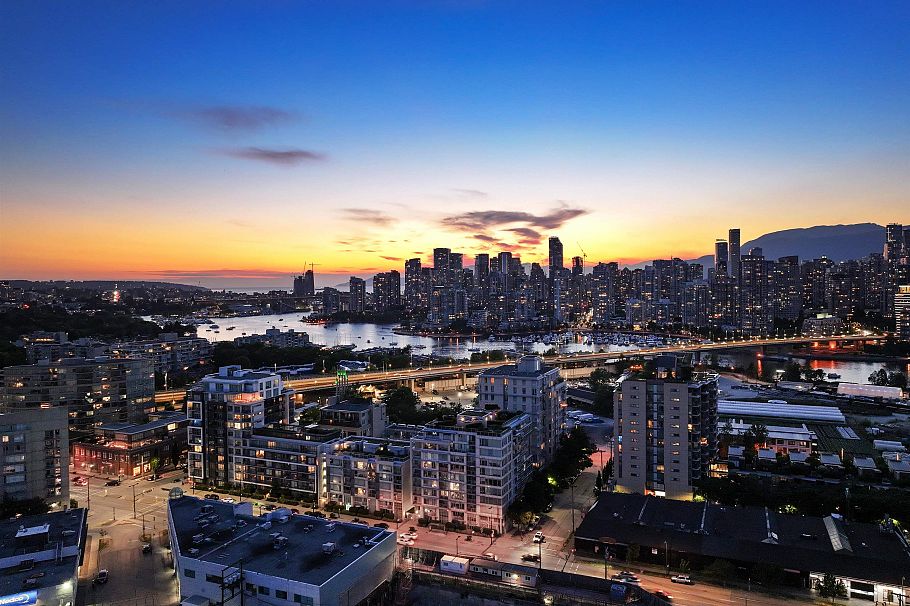 1004 1887 Crowe Street Vancouver, BC - 37