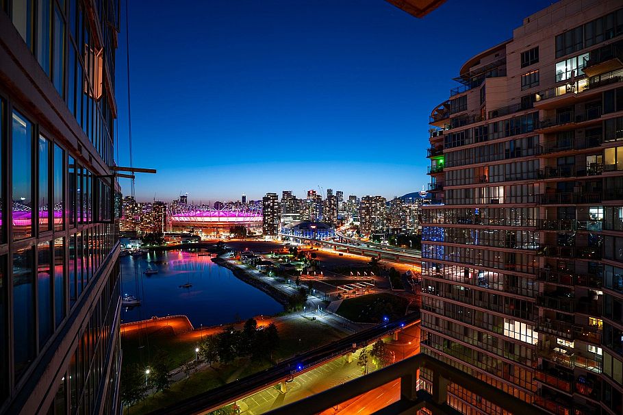 2001 1128 Quebec Street Vancouver, BC - 6