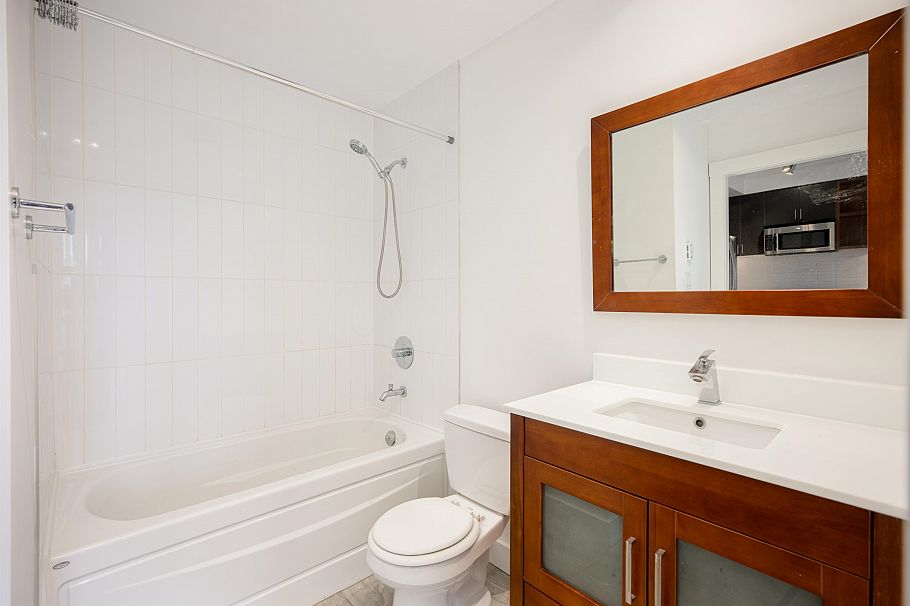 410 2828 Main Street Vancouver, BC - 18