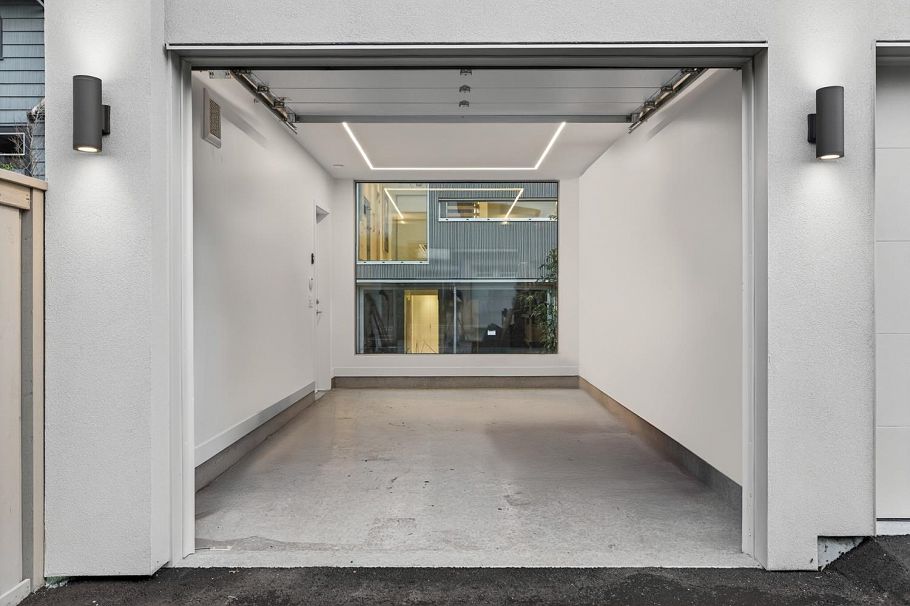 4521 Langara Avenue Vancouver, BC - 31