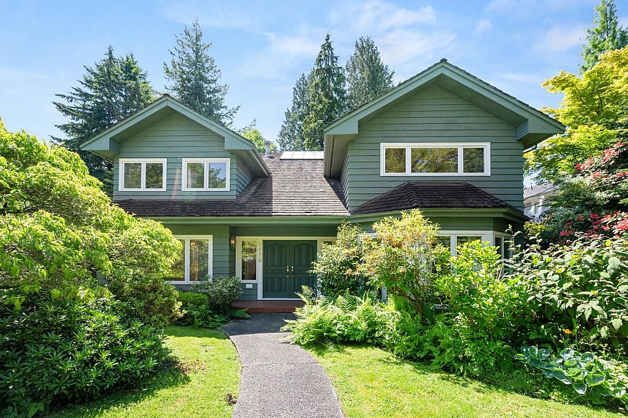 3470 W 43rd Avenue Vancouver, BC - 3