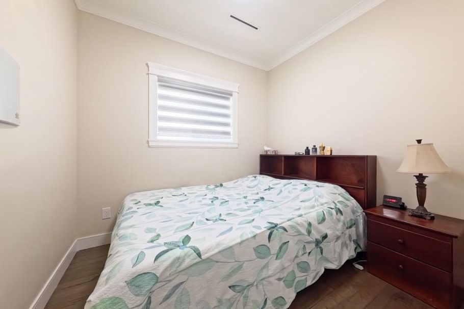 1275 E 62nd Avenue Vancouver, BC - 22