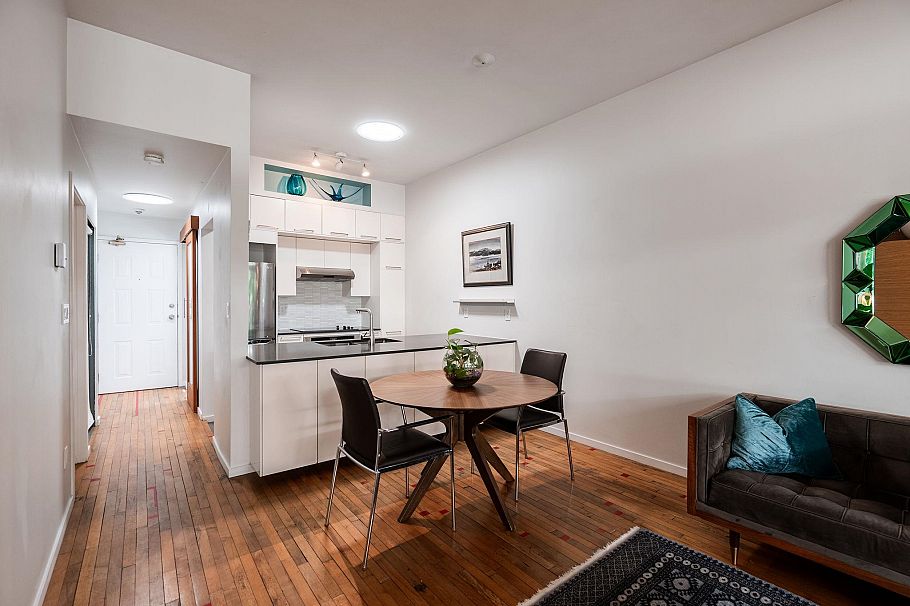 303 700 E Pender Street Vancouver, BC - 8