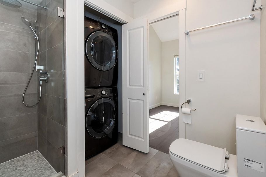 765 W 42nd Avenue Vancouver, BC - 11