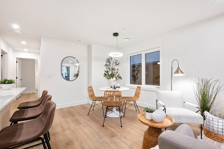 4 2667 E Pender Street Vancouver, BC - 9