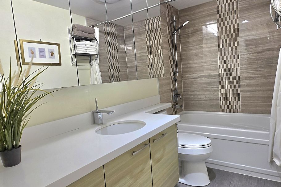 311 3905 Springtree Drive Vancouver, BC - 33