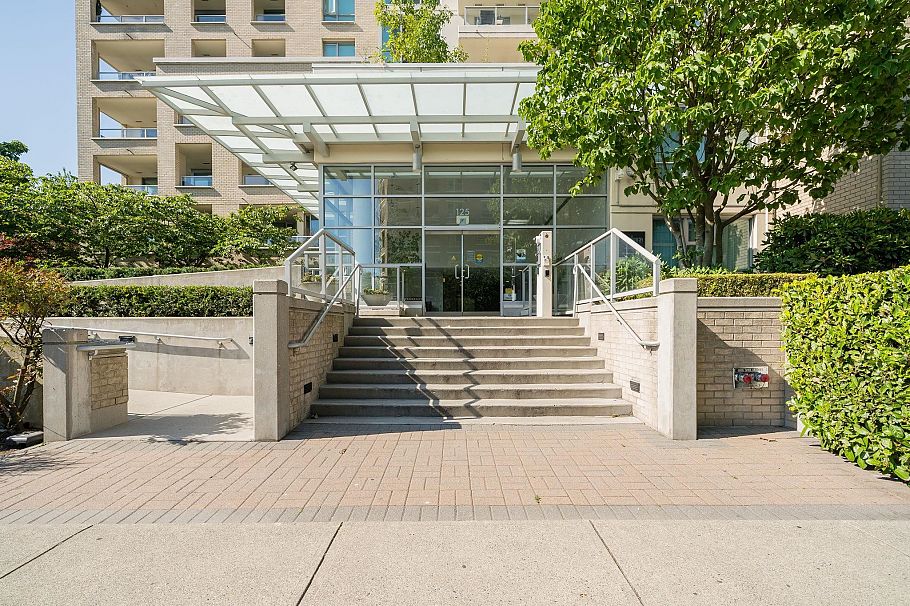 507 125 Milross Avenue Vancouver, BC - 24