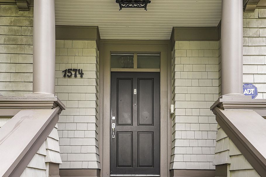 1574 Angus Drive Vancouver, BC - 2
