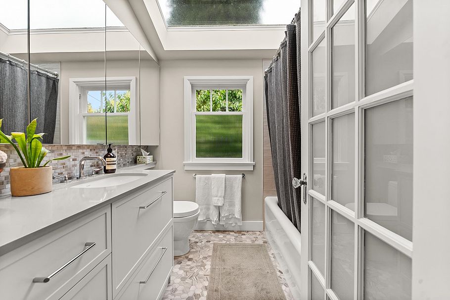 3141 W 39th Avenue Vancouver, BC - 24