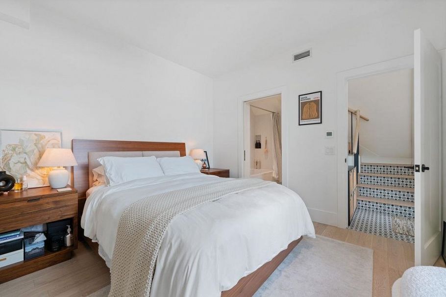 4921 Larch Street Vancouver, BC - 37