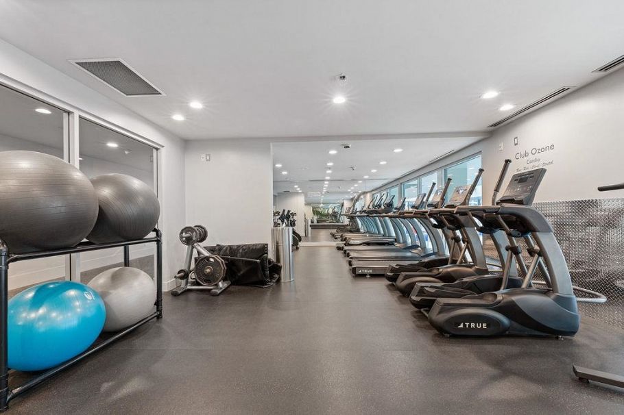 2205 111 W Georgia Street Vancouver, BC - 36