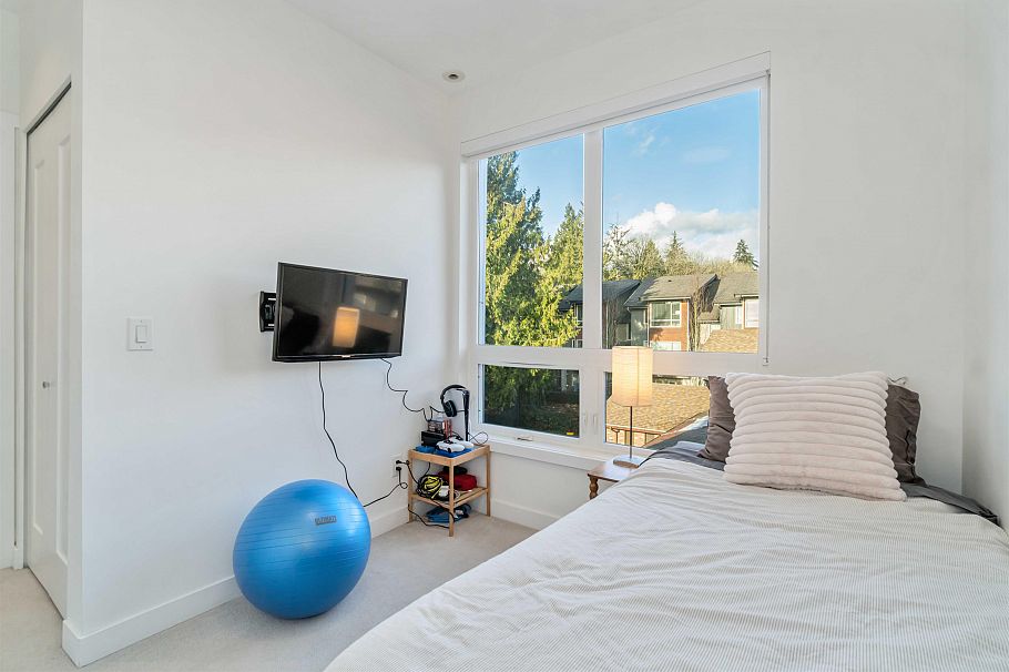 8 856 Orwell Street Vancouver, BC - 20