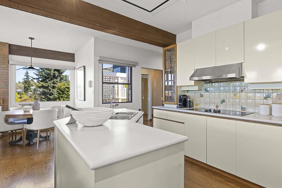 5012 Maple Street Vancouver, BC - 12