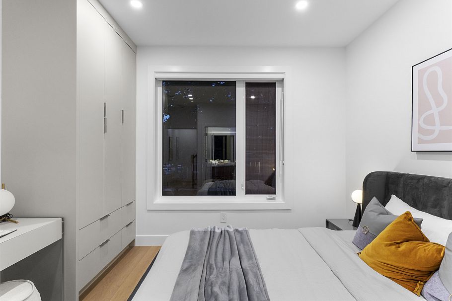 1 2386 E 45th Avenue Vancouver, BC - 30