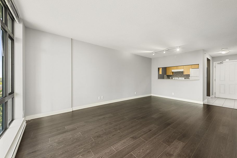 1203 3660 Vanness Avenue Vancouver, BC - 4