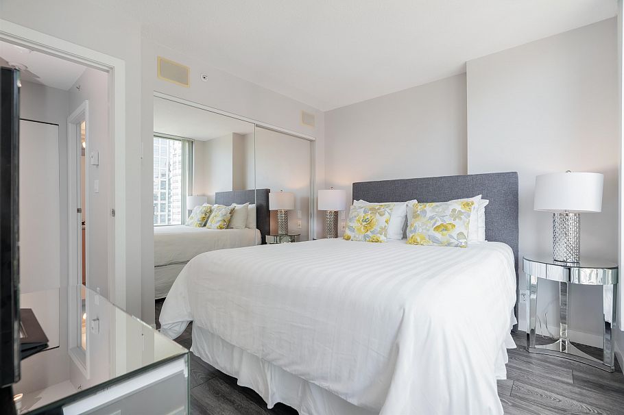 1505 1200 W Georgia Street Vancouver, BC - 13