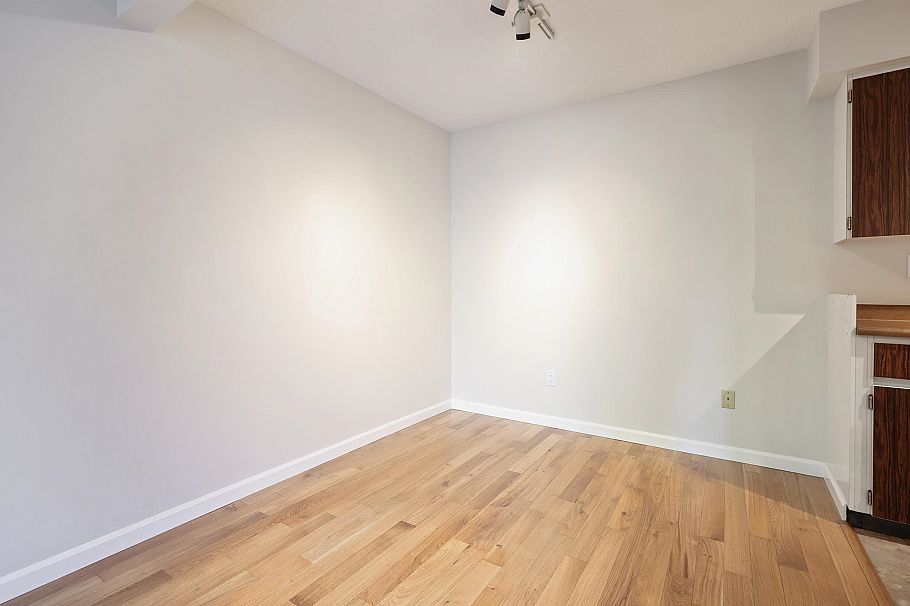 410 1435 Nelson Street Vancouver, BC - 4