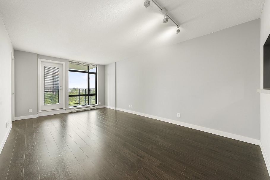 1203 3660 Vanness Avenue Vancouver, BC - 2