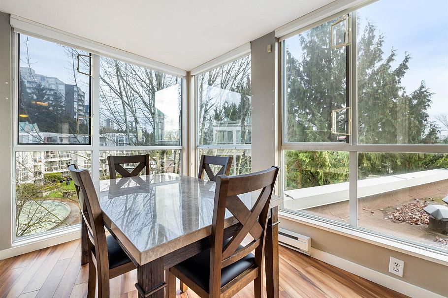 407 8460 Jellicoe Street Vancouver, BC - 12