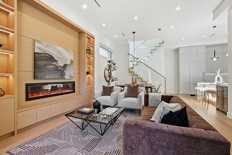 1 6141 Yew Street Vancouver, BC - 2