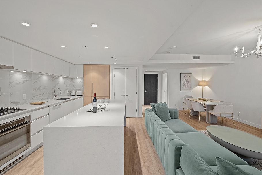 611 1500 Fern Street North Vancouver, BC - 6