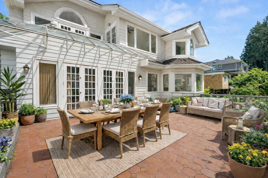 3470 W 43rd Avenue Vancouver, BC - 32