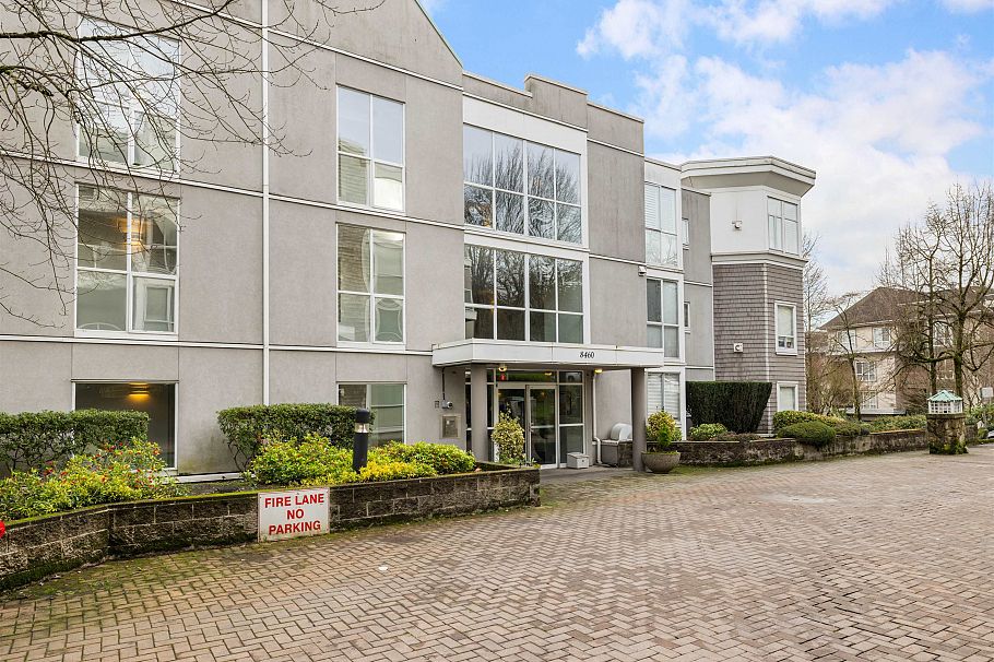 407 8460 Jellicoe Street Vancouver, BC - 21