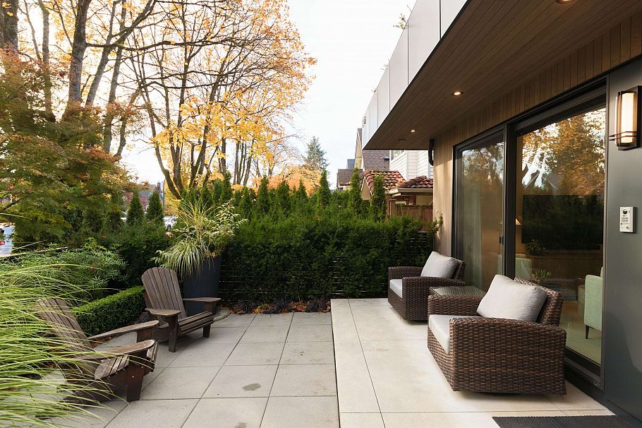 2939 W 15th Avenue Vancouver, BC - 4