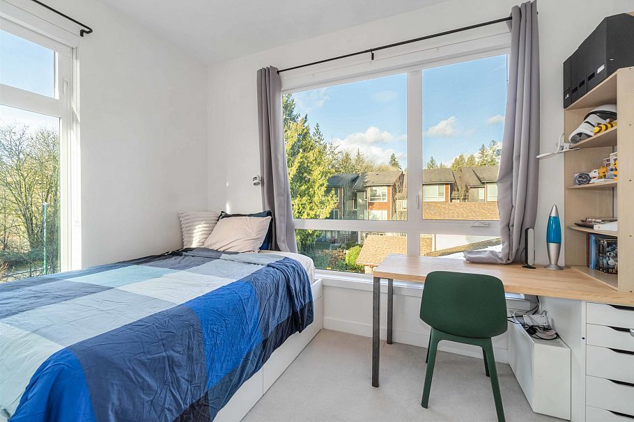 8 856 Orwell Street Vancouver, BC - 16