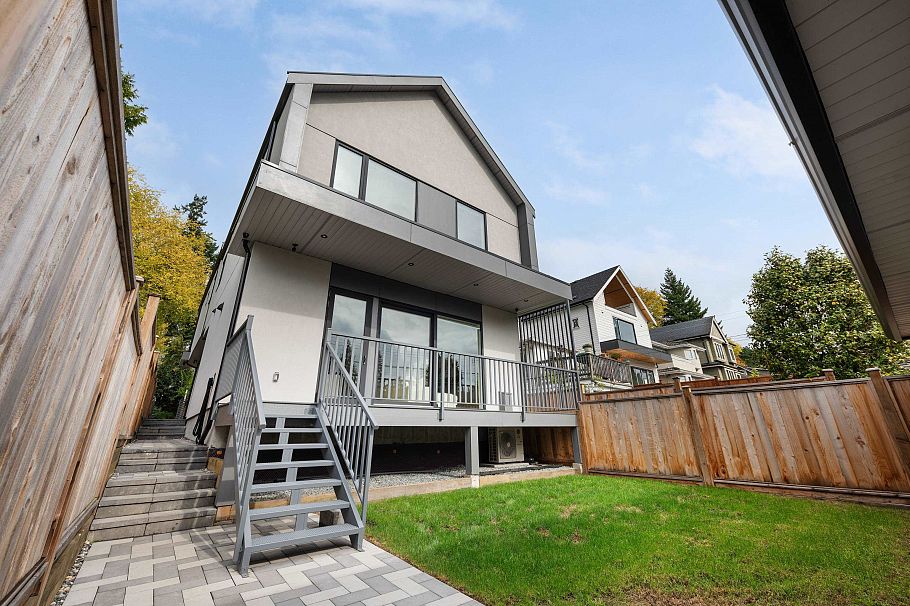 2 3232 W 38th Avenue Vancouver, BC - 25