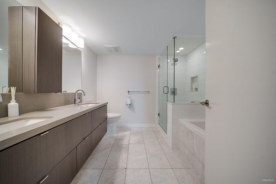 2401 8189 Cambie Street Vancouver, BC - 16