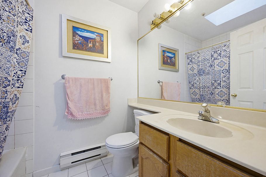 557 E 44th Avenue Vancouver, BC - 21