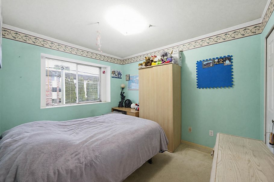 557 E 44th Avenue Vancouver, BC - 19