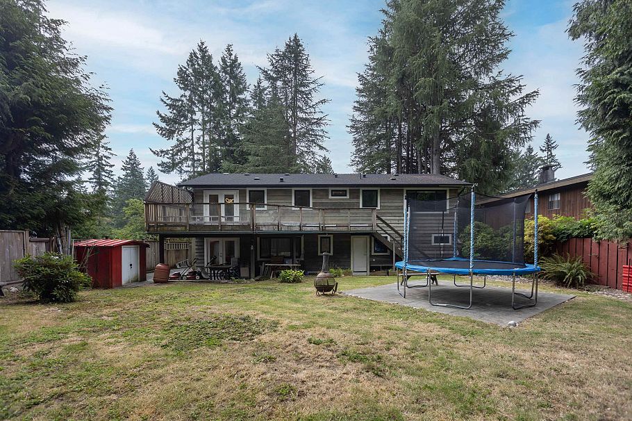 2488 Belloc Street North Vancouver, BC - 30